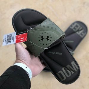 Under Armour Ignite Freedom Slides